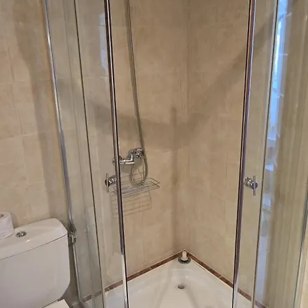 Boutique Modern Studio, Free Parking, Wi-fi, Tv, Pool View, Garden, Quiet, Security, 15 Min Walk To The Sea * Slantschew brjag